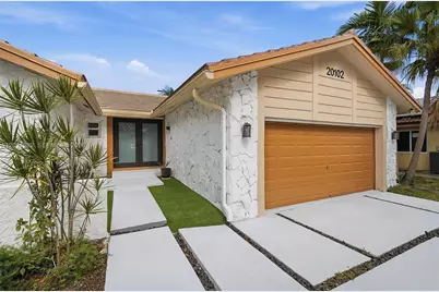 20102 NW 62nd Ave, Hialeah, FL 33015 - Photo 4