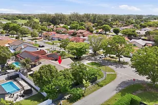 20102 NW 62nd Ave, Hialeah, FL 33015 - Photo 52