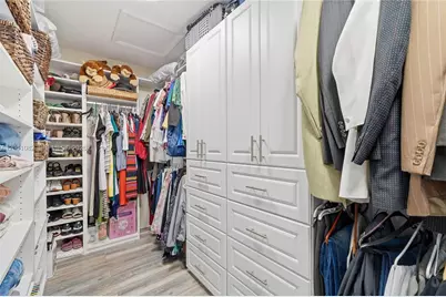 20102 NW 62nd Ave, Hialeah, FL 33015 - Photo 32