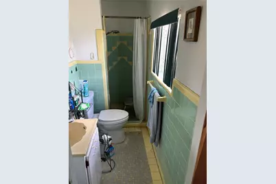 1360 NW 88th St, Miami, FL 33147 - Photo 4