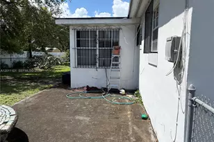 1360 NW 88th St, Miami, FL 33147 - Photo 8