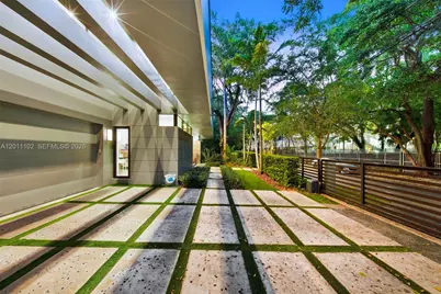 3232 Emathla St, Miami, FL 33133 - Photo 32