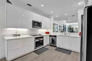 644 W Palm Aire Dr, Pompano Beach, FL 33069 - Photo 10