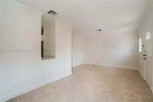7733 SW 94th Ln, Miami, FL 33156 - Photo 12