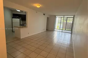 210 Lake Pointe Dr, Oakland Park, FL 33309 - Photo 14