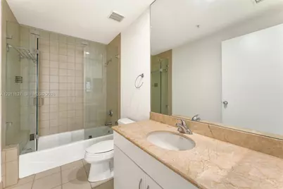 801 Brickell Key Blvd #1503, Miami, FL 33131 - Photo 12