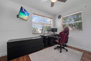 595 Racquet Club Rd, Weston, FL 33326 - Photo 18