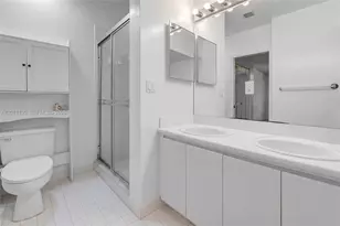 595 Racquet Club Rd, Weston, FL 33326 - Photo 14