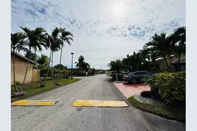 7054 SW 152nd Ct, Miami, FL 33193 - Photo 38