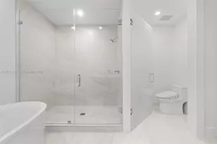 17550 Collins, Sunny Isles Beach, FL 33160 - Photo 8