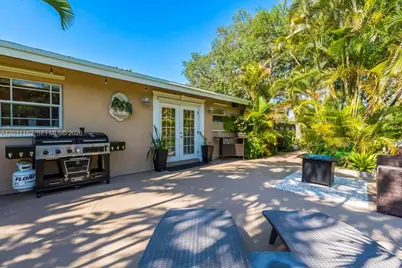 14011 SW 21st St, Davie, FL 33325 - Photo 30