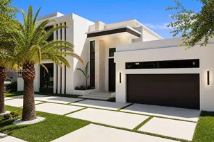 16022 NW 83rd Ct, Miami Lakes, FL 33016 - Photo 4