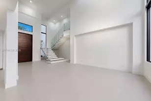 16022 NW 83rd Ct, Miami Lakes, FL 33016 - Photo 22