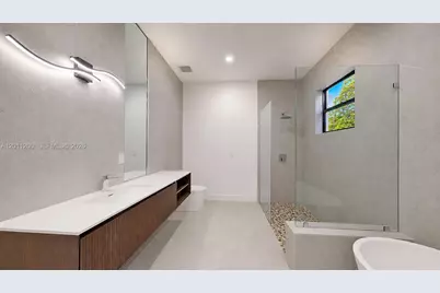 16022 NW 83rd Ct, Miami Lakes, FL 33016 - Photo 66