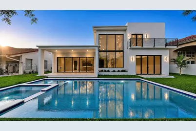 16022 NW 83rd Ct, Miami Lakes, FL 33016 - Photo 16