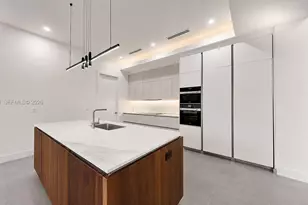 16022 NW 83rd Ct, Miami Lakes, FL 33016 - Photo 32