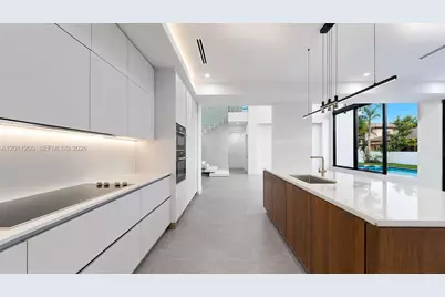 16022 NW 83rd Ct, Miami Lakes, FL 33016 - Photo 34