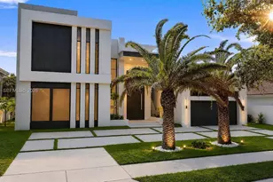 16022 NW 83rd Ct, Miami Lakes, FL 33016 - Photo 2