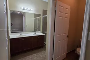 2851 W Prospect Rd, Tamarac, FL 33309 - Photo 14