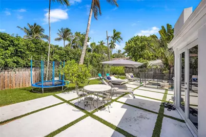 [Address not provided], Miami Beach, FL 33140 - Photo 6