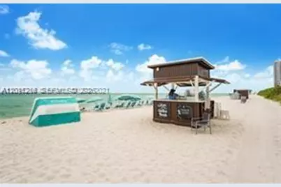 6801 Collins Ave #1215, Miami Beach, FL 33141 - Photo 32