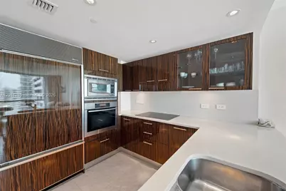 6801 Collins Ave #1215, Miami Beach, FL 33141 - Photo 6
