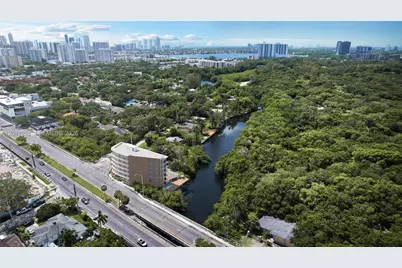 18550 NE 23rd Ct #203, Miami, FL 33180 - Photo 16