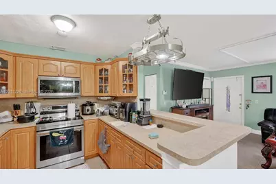 4271 NW 192nd St, Miami Gardens, FL 33055 - Photo 12
