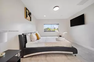 615 NW 10th Terrace, Fort Lauderdale, FL 33311 - Photo 8