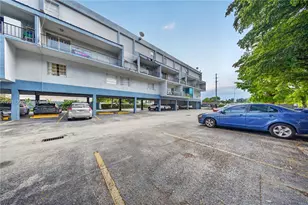 399 NW 72nd Ave, Miami, FL 33126 - Photo 2