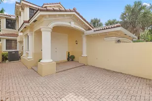 1559 Passion Vine Creek, Weston, FL 33326 - Photo 6