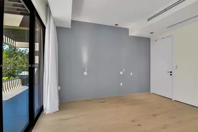 135 SW 29th Rd, Miami, FL 33129 - Photo 56