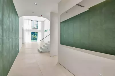135 SW 29th Rd, Miami, FL 33129 - Photo 26