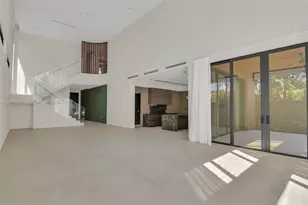 135 SW 29th Rd, Miami, FL 33129 - Photo 8