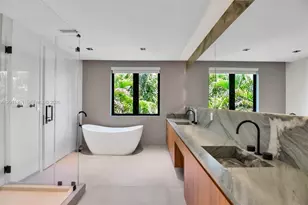 135 SW 29th Rd, Miami, FL 33129 - Photo 42