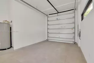 135 SW 29th Rd, Miami, FL 33129 - Photo 16