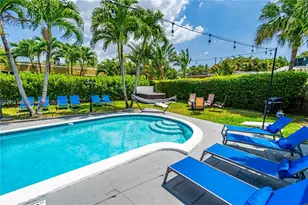 437 NE 107th St, Miami, FL 33161 - Photo 28
