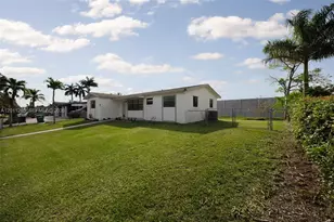 29935 SW 143rd Ct, Homestead, FL 33033 - Photo 2