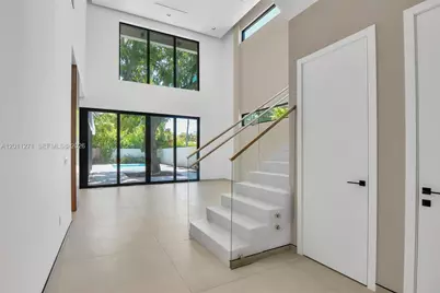 125 SW 29th Rd, Miami, FL 33129 - Photo 58