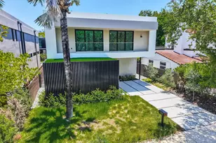 125 SW 29th Rd, Miami, FL 33129 - Photo 16