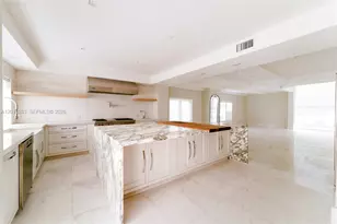 1981 S Oak Haven Cir, Miami, FL 33179 - Photo 8