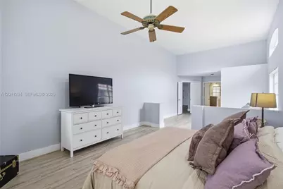 727 Lake Blvd, Weston, FL 33326 - Photo 20