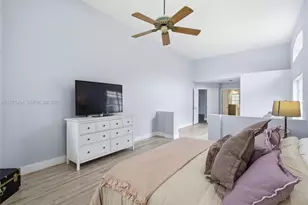 727 Lake Blvd, Weston, FL 33326 - Photo 20