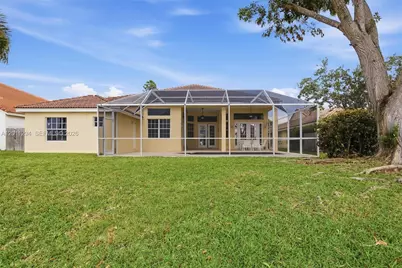 727 Lake Blvd, Weston, FL 33326 - Photo 38
