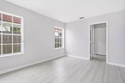 727 Lake Blvd, Weston, FL 33326 - Photo 28