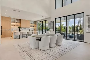 2006 NE 124th St, North Miami, FL 33181 - Photo 14