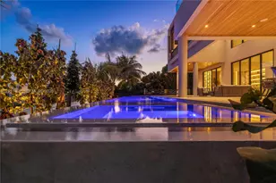 2006 NE 124th St, North Miami, FL 33181 - Photo 1