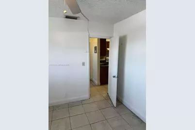 978 SW 10th Dr #21, Pompano Beach, FL 33060 - Photo 12