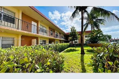 978 SW 10th Dr #21, Pompano Beach, FL 33060 - Photo 2