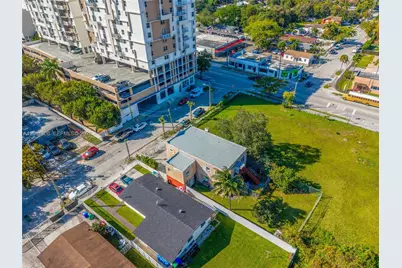 193 NW 58th St, Miami, FL 33127 - Photo 34